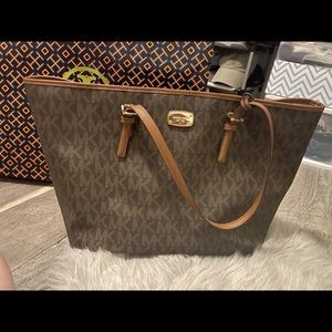 Michael Kors Tote